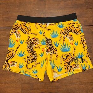 TACHUNTFISH Athletic Shorts
Men XL - Tigerstyle
~6” inseam